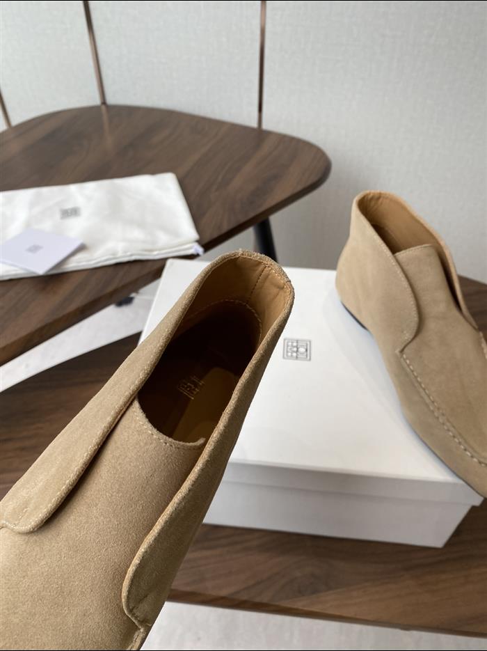 20251128174315455 370